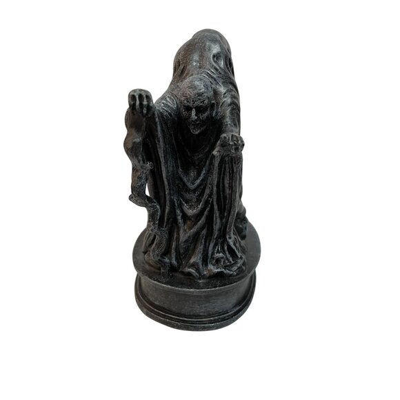 Wizarding Trunk Harry Potter Hogwarts Gunhilda de Gorsemoor Witch Statue Figure - Picture 1 of 7